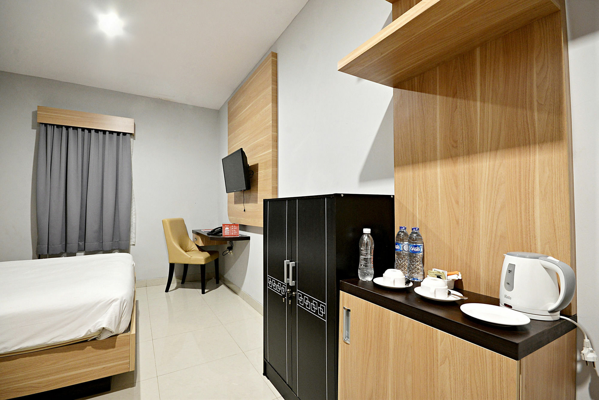 Zen Rooms Cipete Safin Inn Cilandak  Екстер'єр фото
